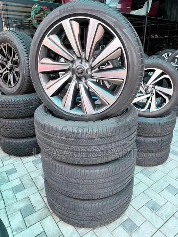 Range Rover 2025 23” Alloy wheels