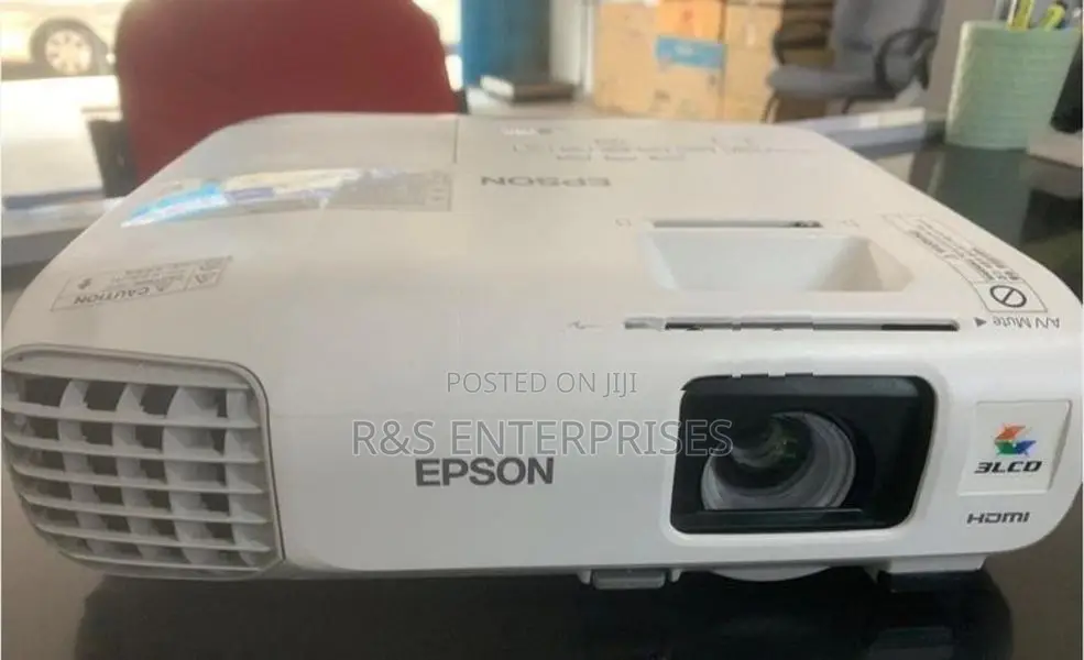 Epson EB-945H Projector