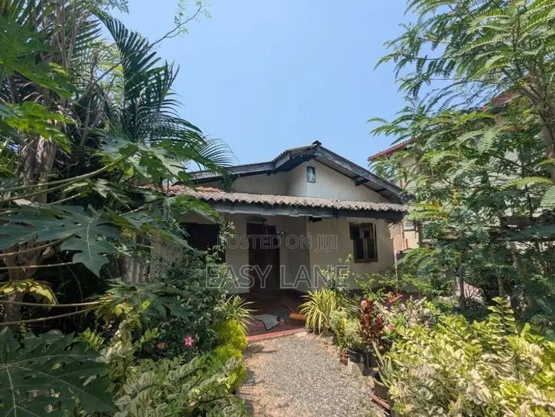 Beach-front House for Sale Uswetakeiyawa