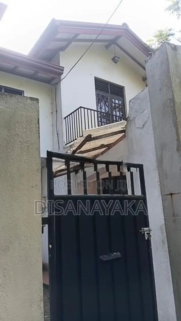 Two Storey House for Sale Nugegoda Ds30381