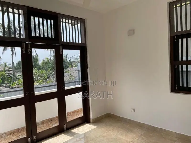 6 Bed With Brand New House Sale Pannipitiya