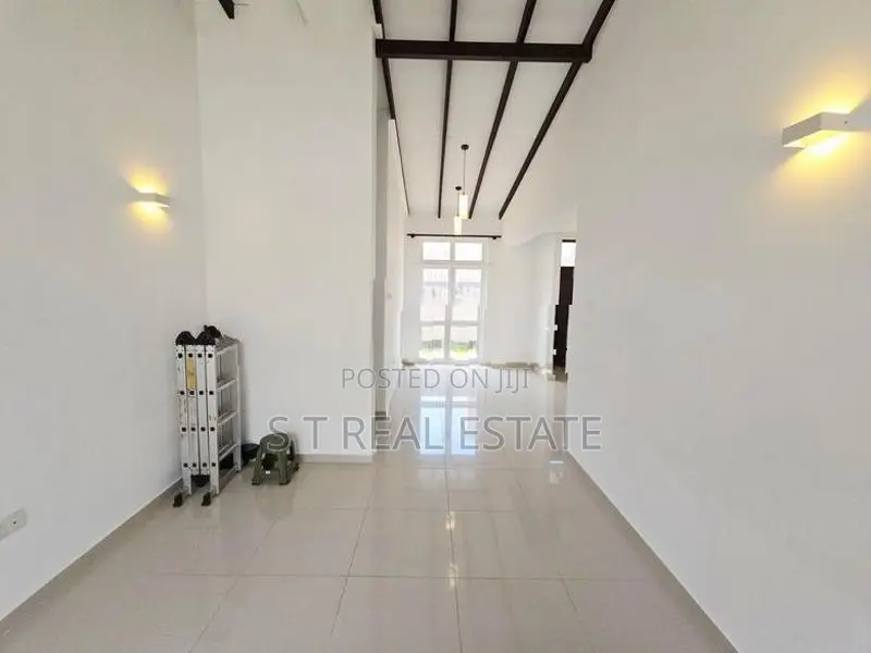 Almost Brand New Single Story House For Sale In Polgasowita