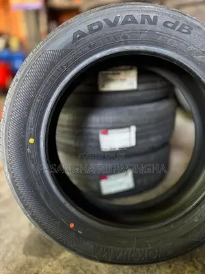 195/60R Yokohama Tyre (JAPAN)