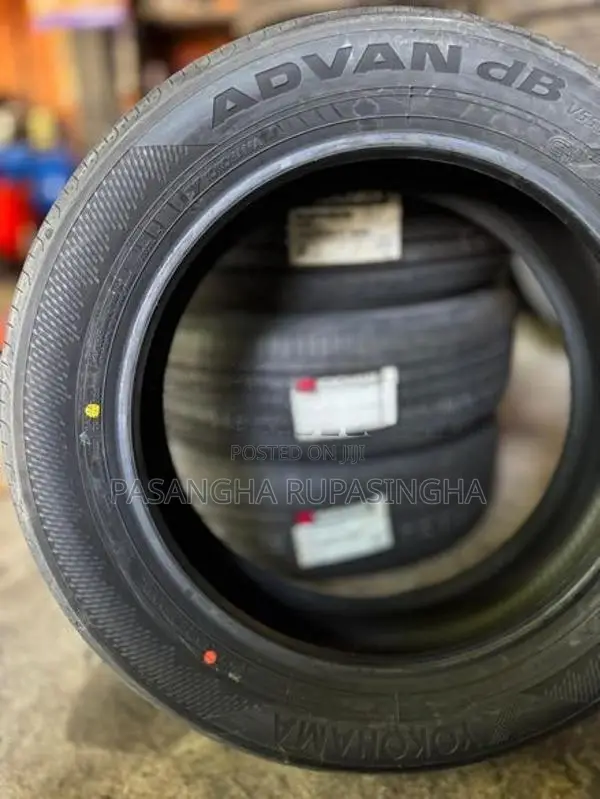 195/60R Yokohama Tyre (JAPAN)