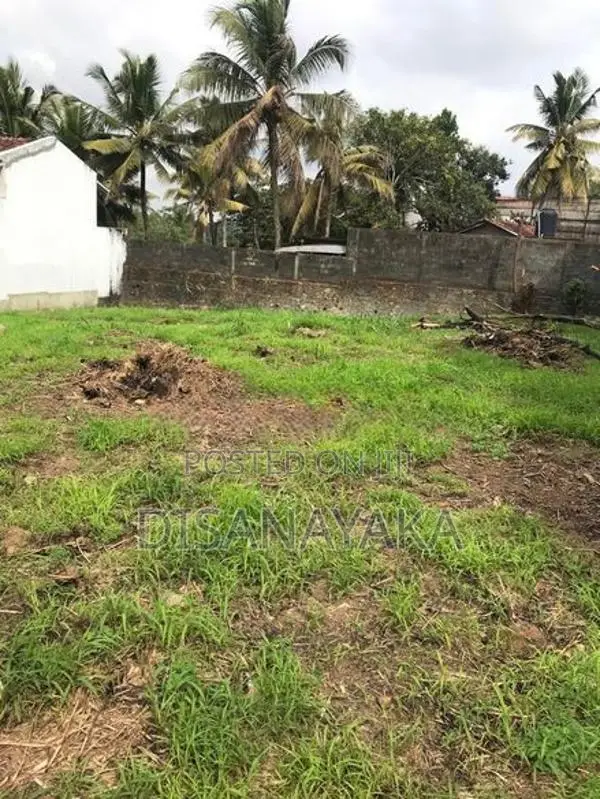 Waterfront Land for Sale in Battaramulla Ds3024
