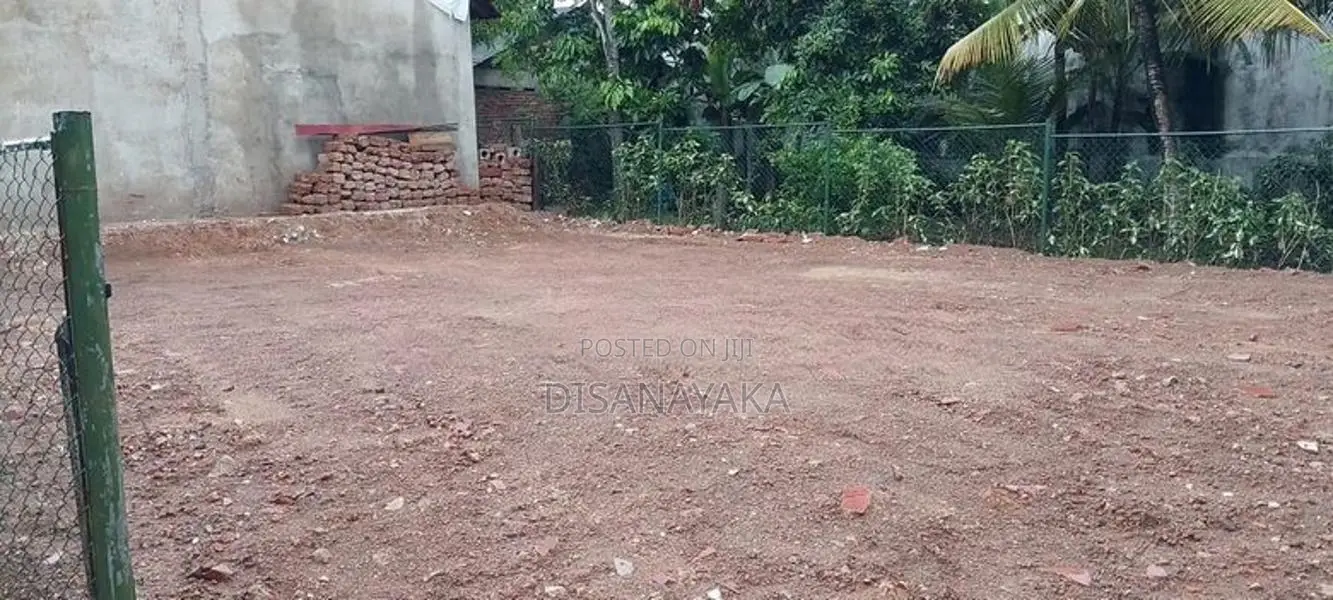Super Land for Sale in Dehiwala Aththidiya Ds645