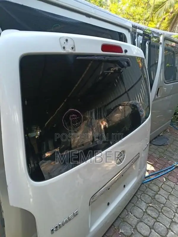 KDH Dicky Door