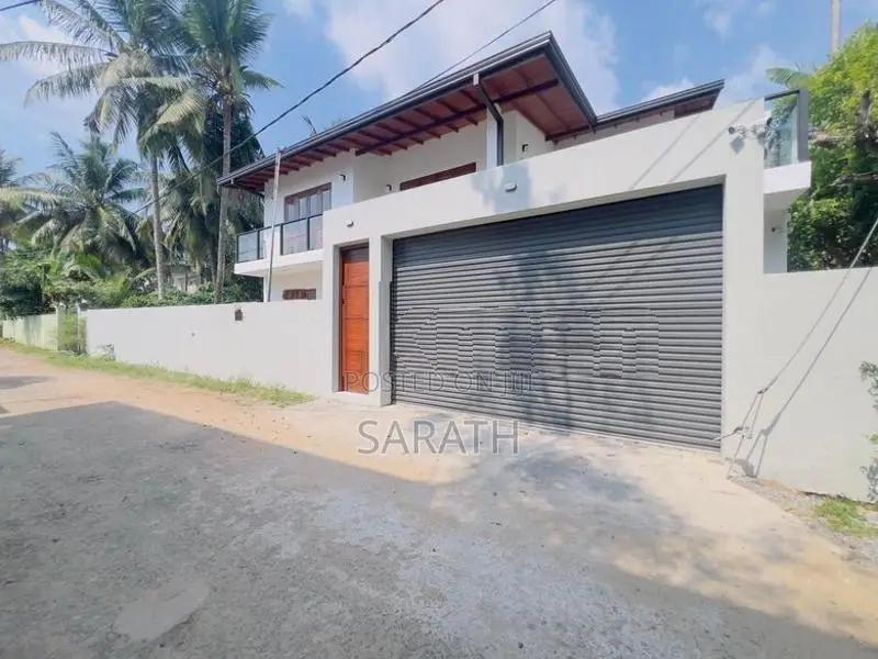 Well Build Luxury House Sale Malabe