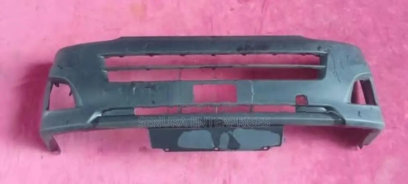 Toyota Hiace KDH 206 Front Buffer