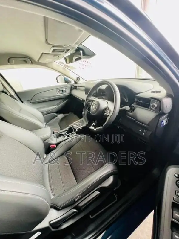 Honda Vezel Z Premium 2025