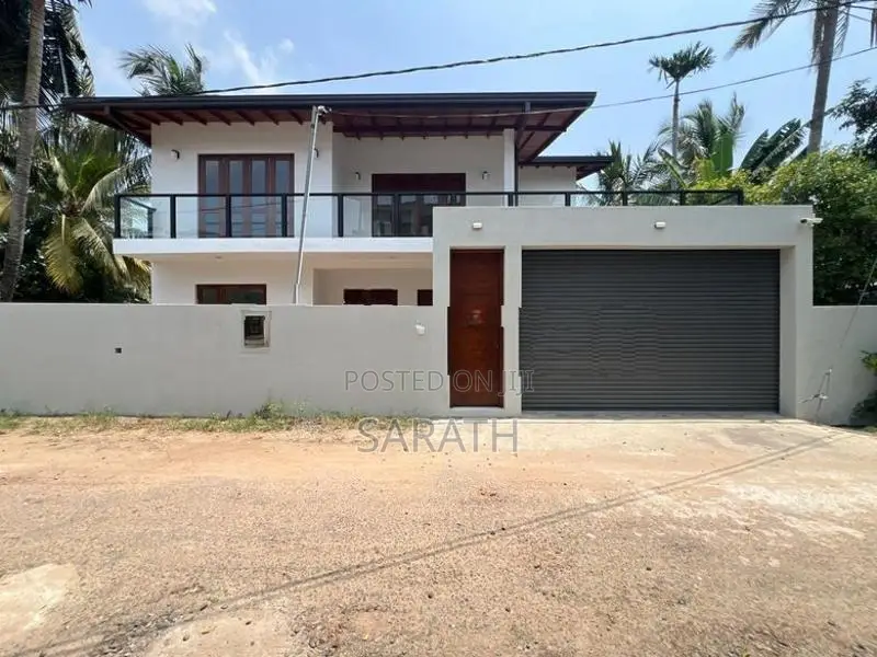 Well Build Luxury House Sale Malabe