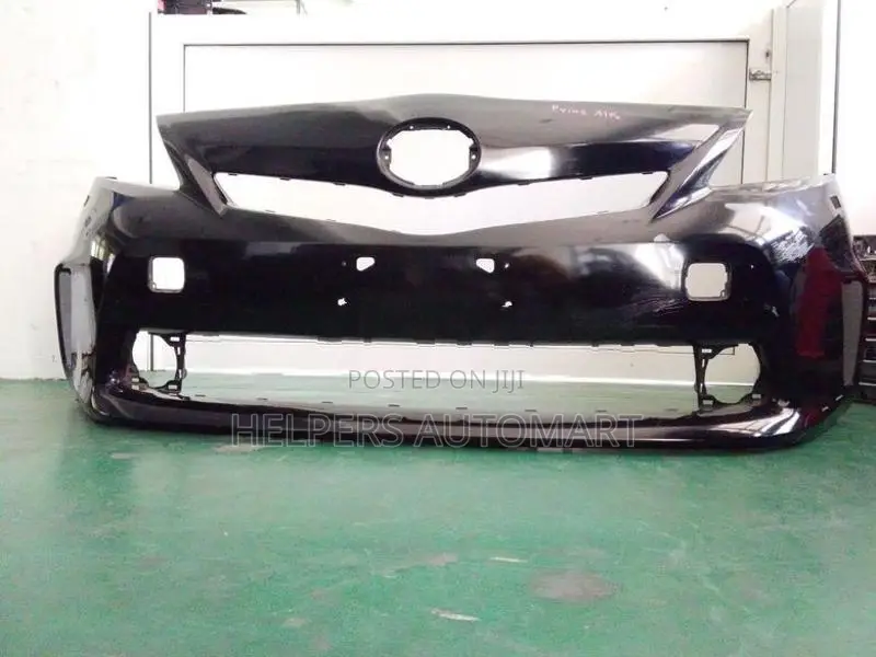 Toyota Prius Alpha Front Bumper Panel