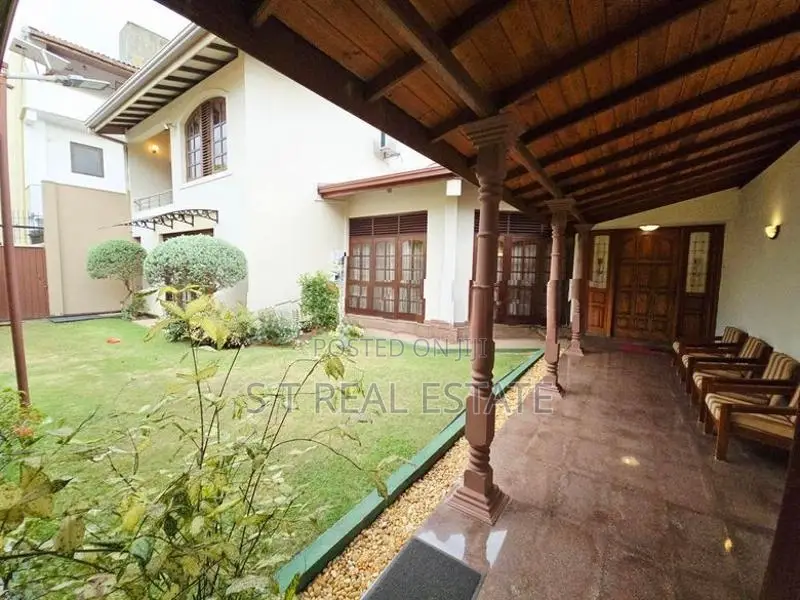 05BR Luxury 2 Story House For Sale In Colombo 06