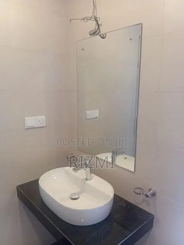 Brand New 1750dq 3BR Super Luxury Apartment Rent in Colombo 4
