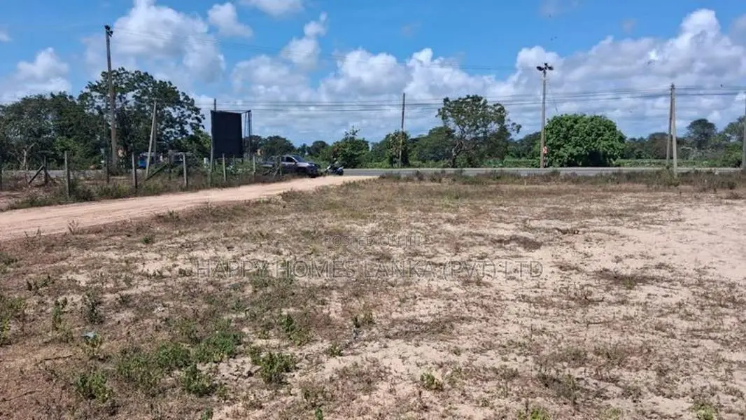 HHL1136 - Land for Sale in Kurukkalmadam