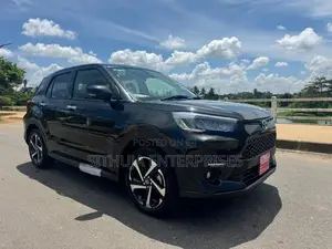 Toyota Raize Z premium 4way apple 2025