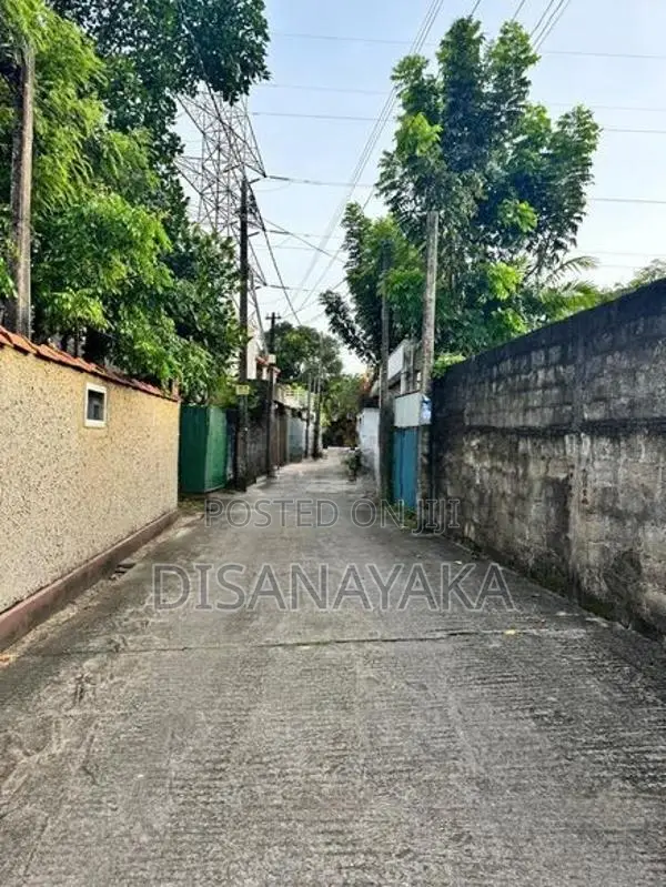 Land for Sale Ds940 Baththaramulla