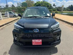 Toyota Raize Z premium 4way apple 2025