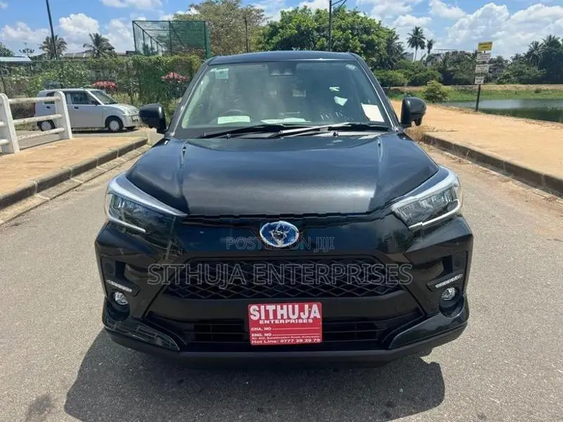 Toyota Raize Z premium 4way apple 2025