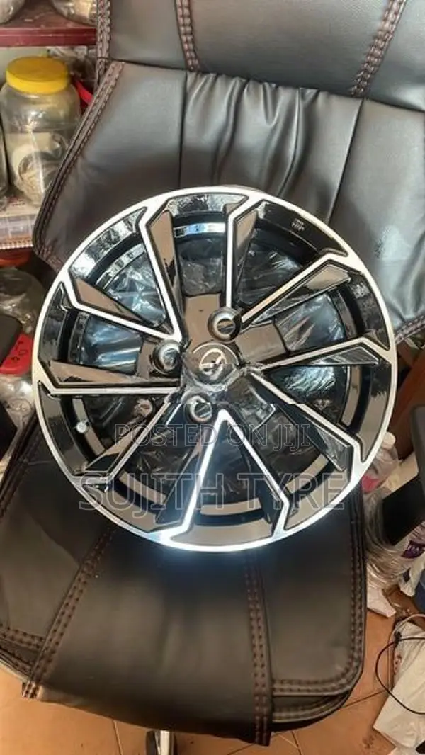 14 Inch Toyota Yaris Alloy Wheels Set