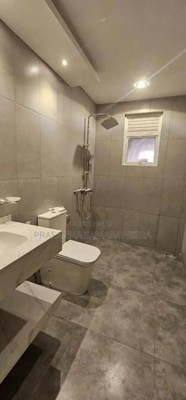 Brand New Solid Modern Super Luxury House-Piliyandala