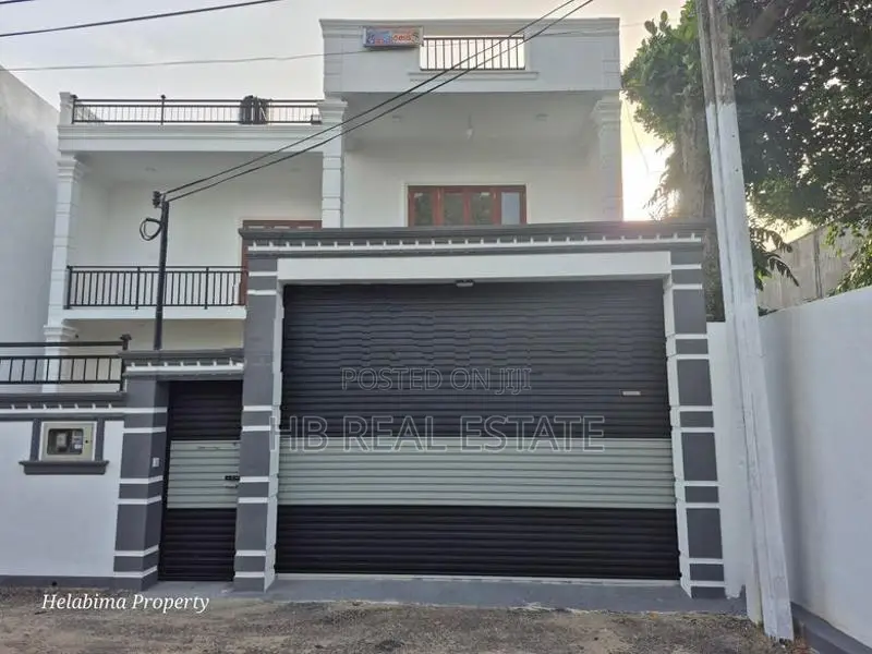 Modern Designed Luxury Three Story House For Sale Piliyandala