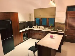 ගඩොල්වලිනපදිංචිවියට සෑදු මහල් 3නිවසක් විකිනිමට