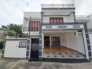 Piliyandala Architecture Modern Designed Three Story House