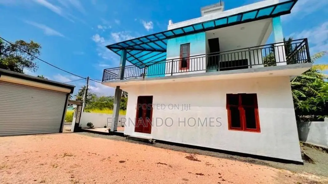An Upstairs Home Newly Built For Sale in Negombo Miriswatta Area