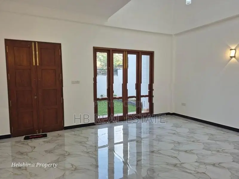 Modern Designed Luxury Three Story House For Sale Piliyandala