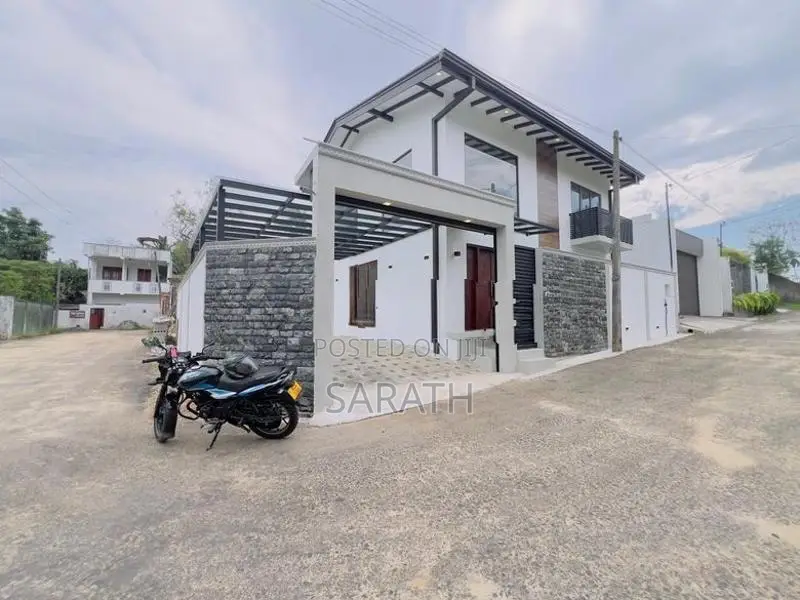 All Facility With Luxury House sale Athurugiriya