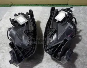 Honda Insight ZE2 Head light