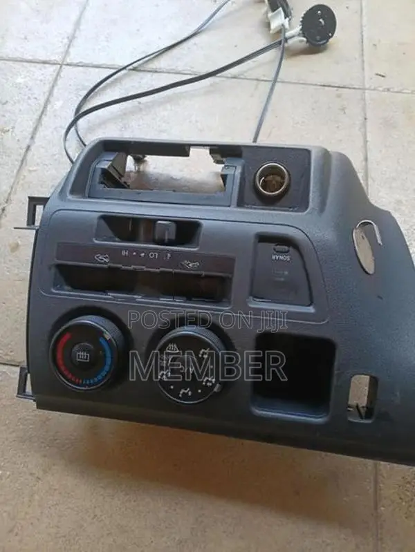 Toyota KDH Dashboard AC Ajestor