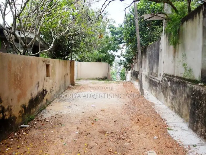 Nugegoda Land for Sale