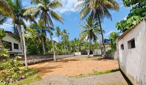 වැව රවුම අසල අගනා ඉඩමක් - Lake round land Kurunegala