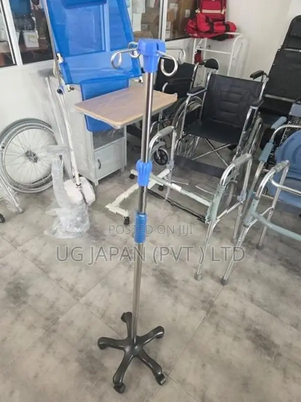 IV - Stand Imported