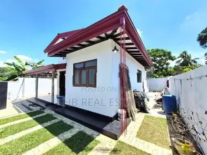 Almost Brand New Single Story House for Sale Gonapola