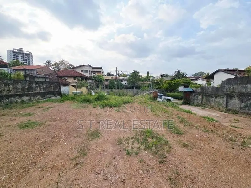 19.70P Residential Land for Sale in Colombo 05
