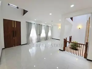 Newly Build Luxury Three Story House For Sale In Thalawathugoda