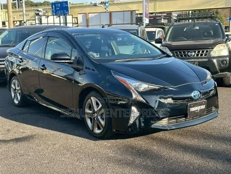 Toyota Prius W50 Fender LH