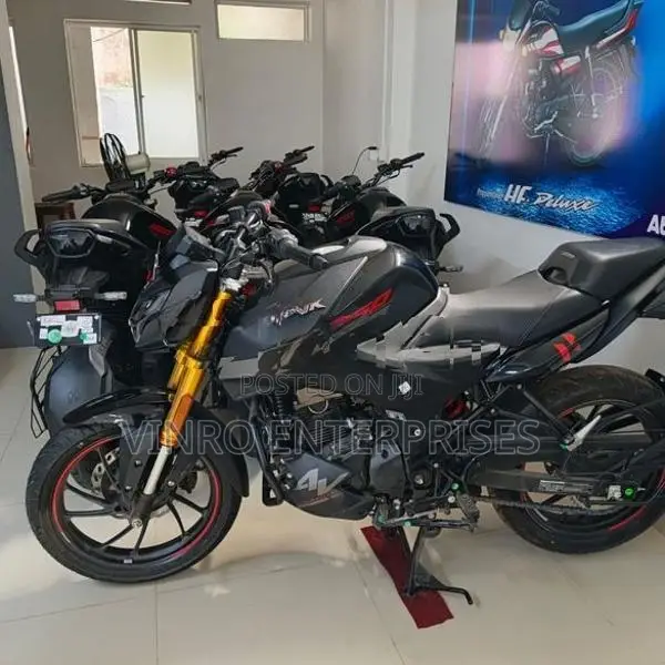 Hero Hunk 160R 4V 2026