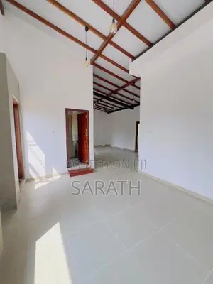 මාලබේ නගරයෙන් නිවසක් විකිණීමට ඇත.