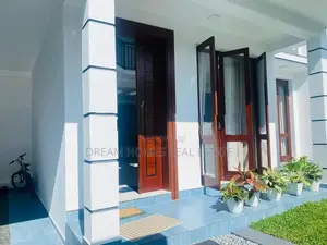 Newly Built Luxury Home for Sale in Walgama