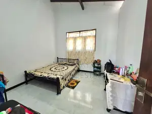 Almost Brand New Single Story House for Sale Gonapola