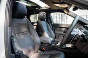 Land Rover Range Evoque P300 Dynamic SE 2023
