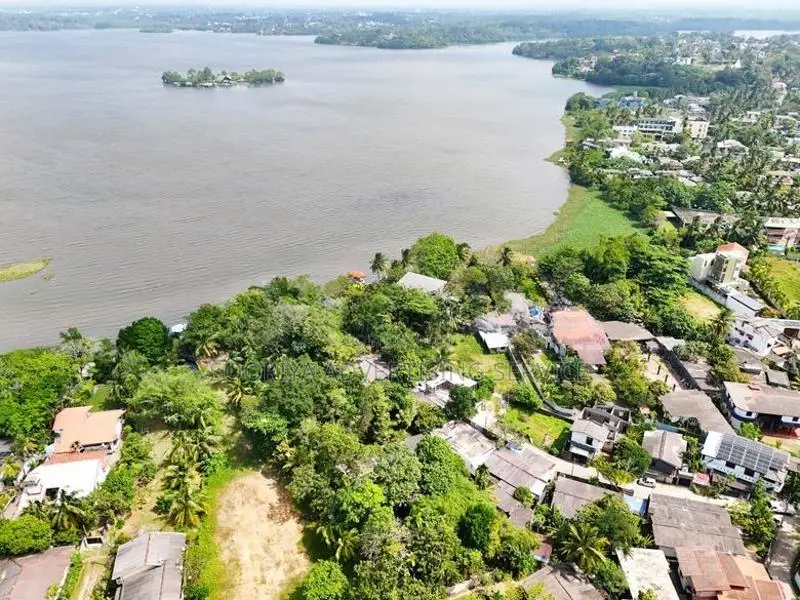 Bolgoda Lake Front Land for Sale