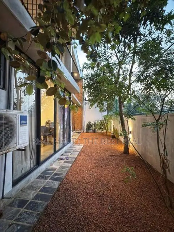 Bokundara : 3BR (7 perches) Modern Luxury House for Sale