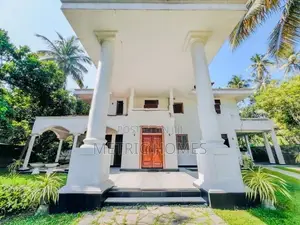 Face to Negombo Minuwangoda Road 45 Perch with Big House for Sale