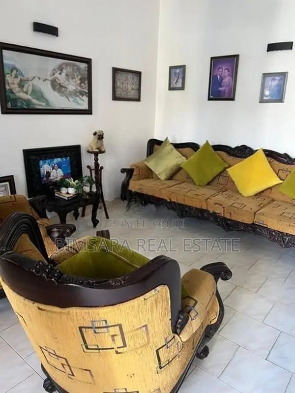 Colonial Inspired 4-Bedroom Two-Story Residence in Piliyandala | SH153