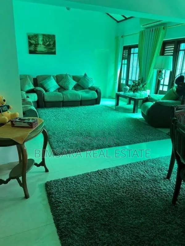 Colonial Inspired 4-Bedroom Two-Story Residence in Piliyandala | SH153